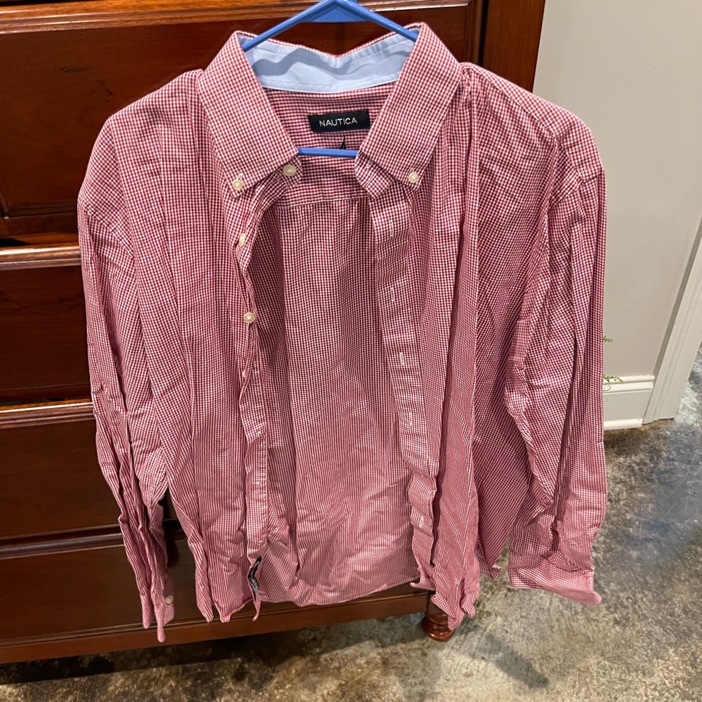 Nautica maroon button up